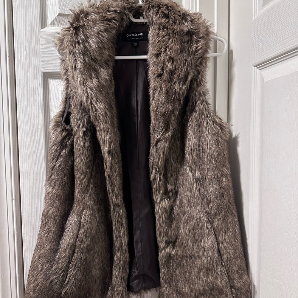 CoffeeShop Faux Fur Vest